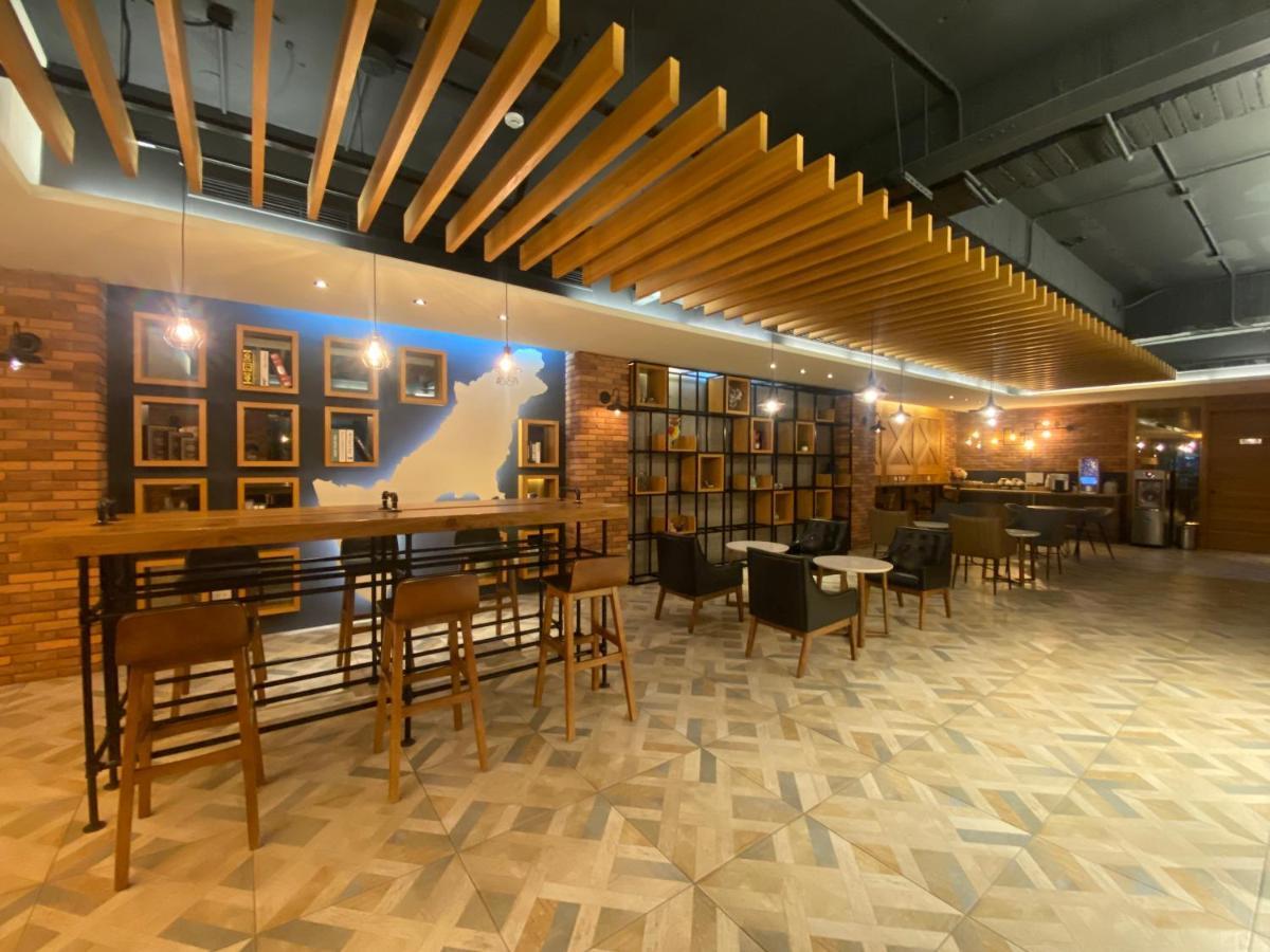Hua Xiang Hotel -Zouying 高雄市 エクステリア 写真