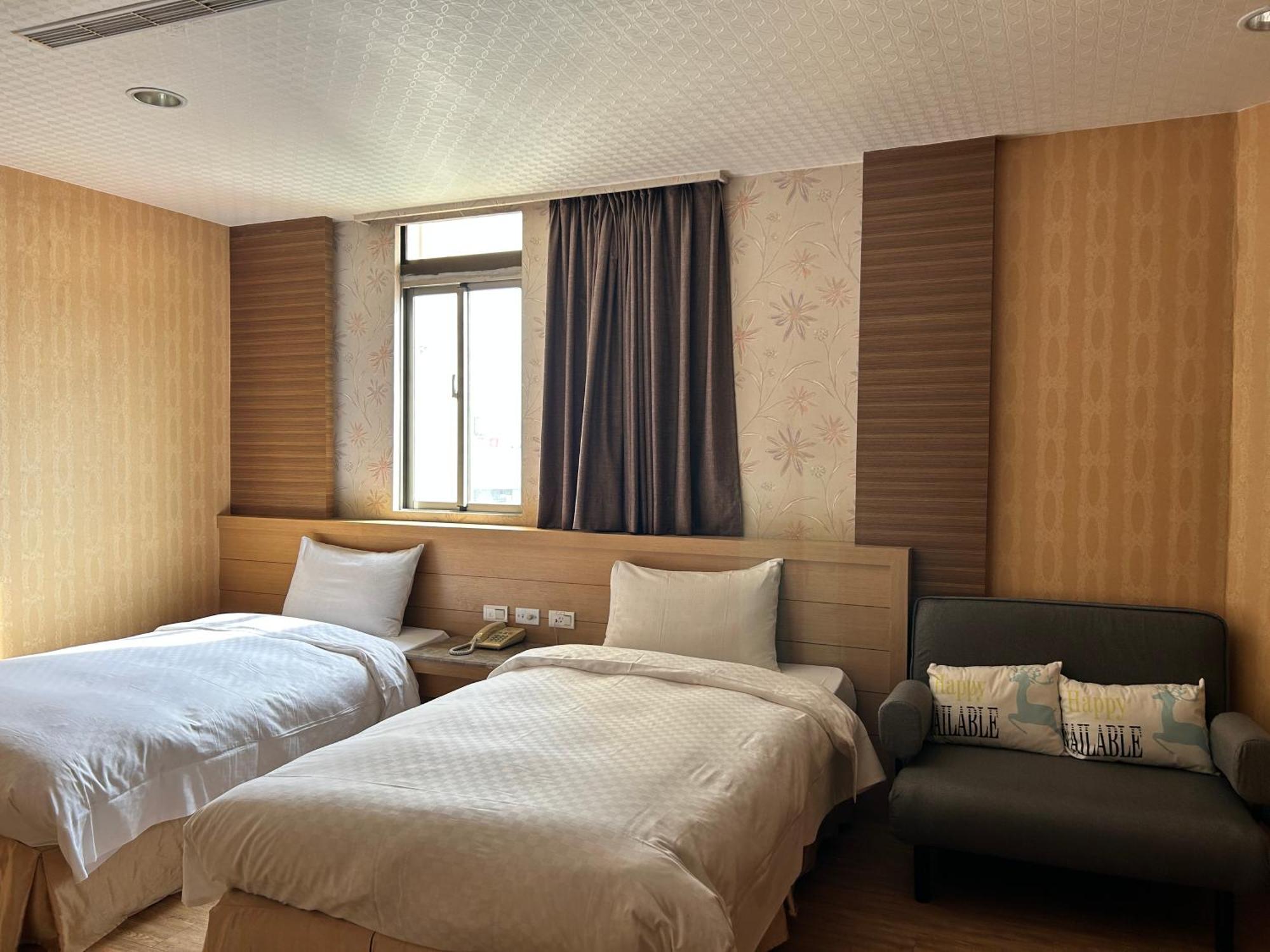 Hua Xiang Hotel -Zouying 高雄市 エクステリア 写真